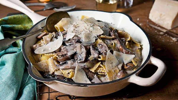 White wine & mushroom rago&ucirc;t with sagnarelli