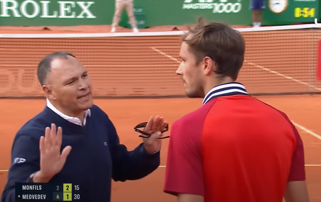 'Daniil, please don't shout at him': Umpire leaves chair twice to intervene in Medvedev's Monte Carlo meltdown