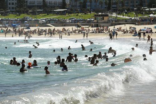Thousands of Sydney-siders flocked to the beach today to cool off in the scorching weather.