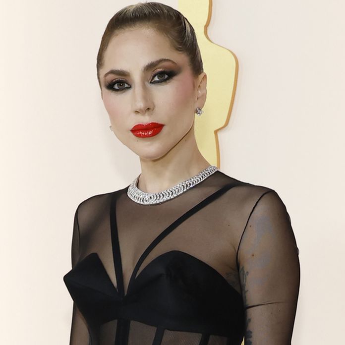 Oscars 2023: Racy detail in Lady Gaga's Oscars gown that we didn't see  until she turned around - 9Style