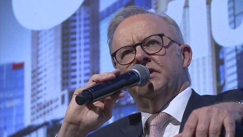 The federal government has promised $2 billion to Melbourne's long awaited airport rail link in an effort to get the stalled project going again. Prime Minister Anthony Albanese made the announcement this morning at a luncheon in the Victorian capital.
