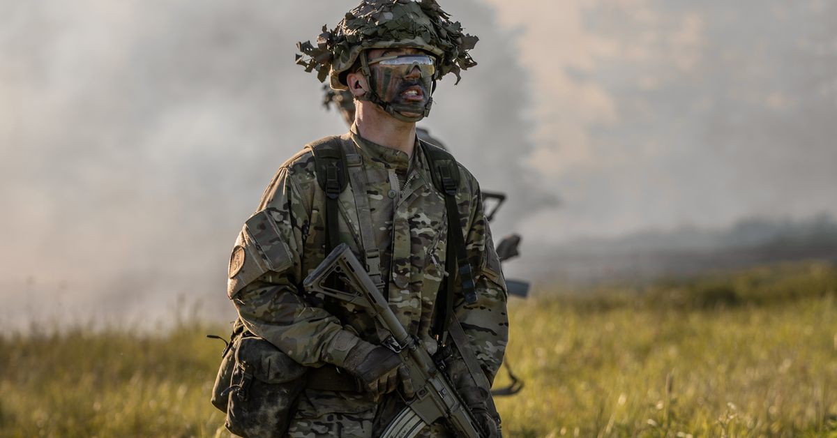 Prince goes undercover as he completes military training
