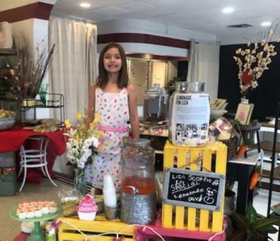 Liza Scott raising money for her own brain cancer surgery lemonade stand