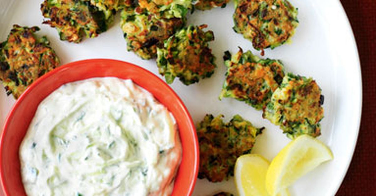 Zucchini fritters with tzatziki - 9Kitchen