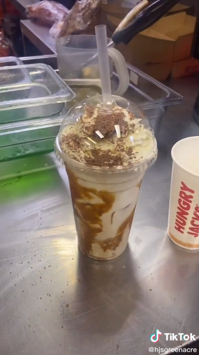 TikTokers go wild for Hungry Jack's workers 'off-menu' latte.