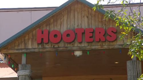 Former Hooters Australia staff are accusing the company of failing to provide superannuation payments. (A Current Affair)
