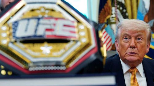 Donald Trump promuove un evento UFC alla Casa Bianca.
