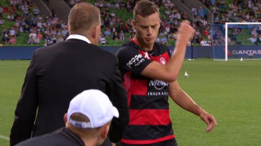 Western Sydney Wanderers' Oriol Riera snubs handshake from coach Josep Gombau after being substituted