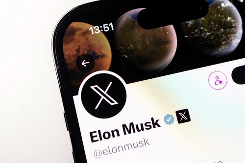 Elon Musk's Twitter page with the new X logo