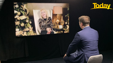 A behind the scenes shot of Karl Stefanovic's interview with Dolly Parton. 