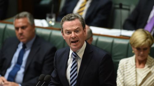 Education Minister Christopher Pyne speaking in Parliament. (AAP)