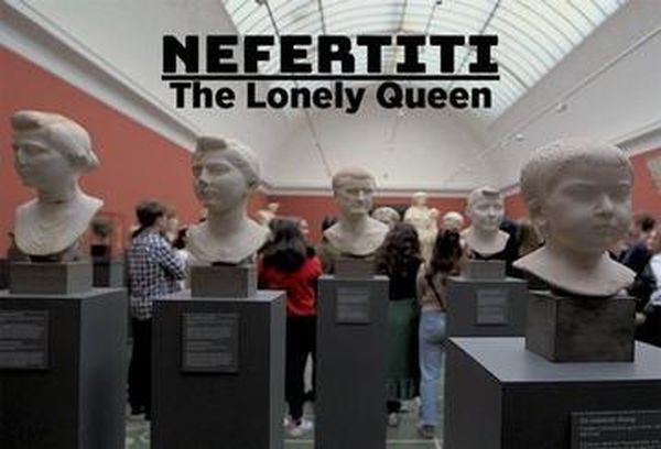 Nefertiti: The Lonely Queen