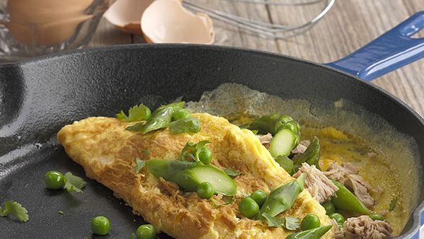 Asparagus, pea and tuna omelette