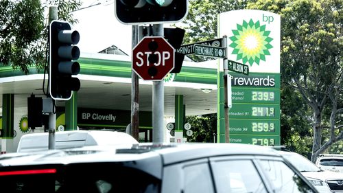Prezzi della benzina che mostrano la stazione di servizio BP a Clovelly il 16 marzo 2026.