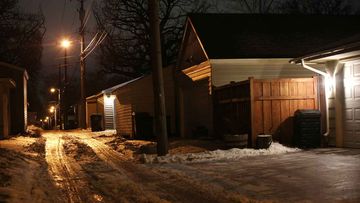 Justine Ruszczyk was shot dead in this alleyway in Minneapolis.