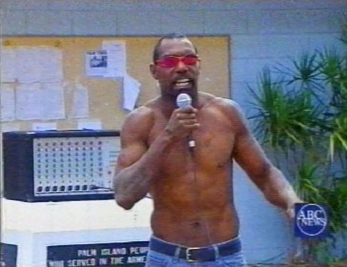 Lex Wotton speaking at a rally on the day of the Palm Island riots. (AAP)