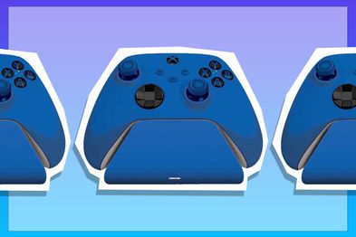 9PR: Game controller charger