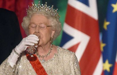 French President Francois Hollande and Queen Elizabeth ll enjoy toasting each other during a State Banquet at the Elysee Palace on June 6, 2014 in Paris, France.