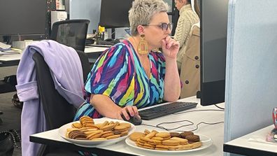 Jane de Graaff's office biscuit test...