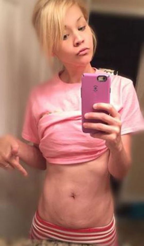 This similar post-baby body photo went viral in June. (Facebook)