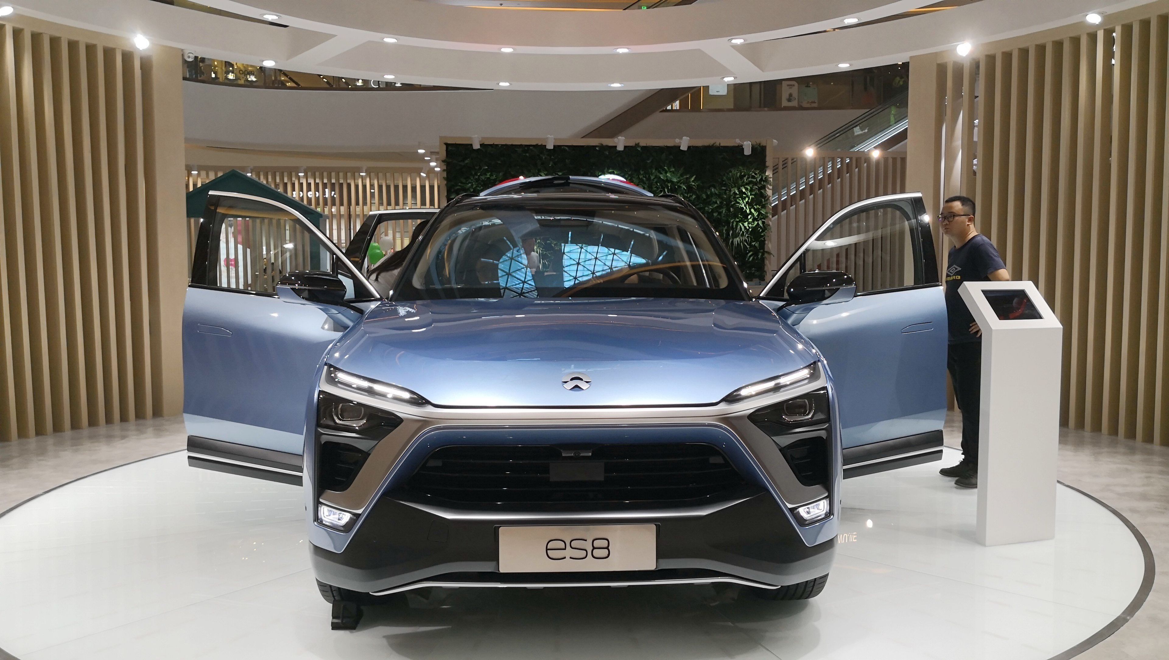 China S Wannabe Tesla Killer Goes Public In New York