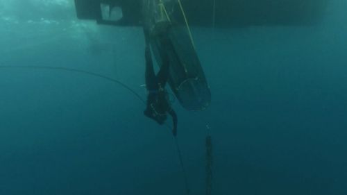 60 Minutes will not only reunite Ruben with his rescuers, but for the first time broadcast the eerie police dive video taken when the Dianne shipwreck was discovered on the bottle of the ocean. Image: 60 Minutes