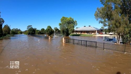 Floodwaters are continuing to hit Goondiwindi. 