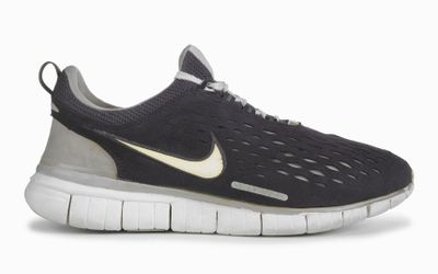 <strong>Nike Free (2002)</strong>