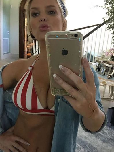 Jessica Simpson, Instagram, selfie, bikini
