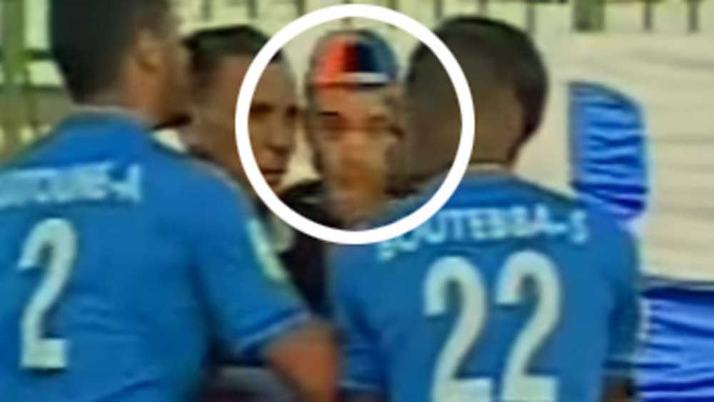 Football: Referee attacked by headbutting fan