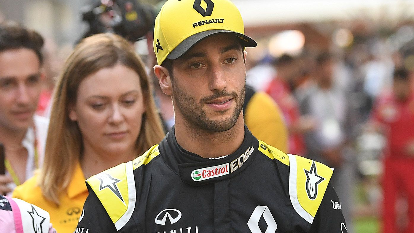 Lewis Hamilton equals F1 pole record, Daniel Ricciardo qualifies 12th at Australian Grand Prix