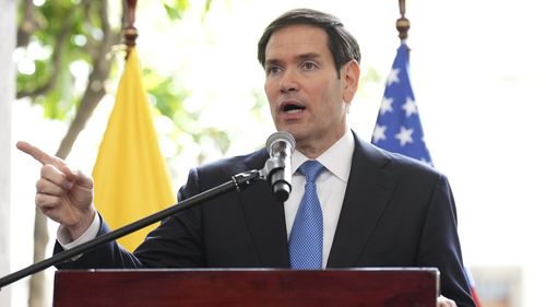 O Secretário de Estado Marco Rubio fala durante uma entrevista coletiva conjunta com a ministra das Relações Exteriores da Equadora, Gabriela Sommerfeld, no Palacio de Carondelet, em Quito, Equador, quinta -feira, 4 de setembro de 2025. (AP Photo/Jacquelyn Martin, Pool)
