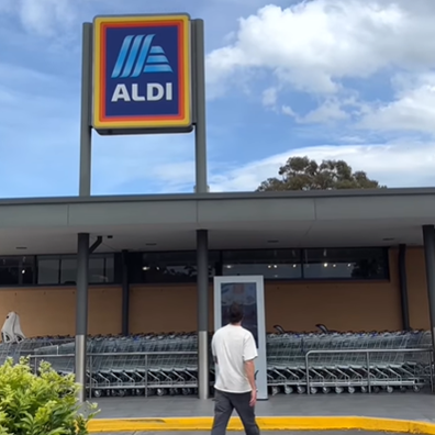 Sundays are for grocery shopping! Lets go to Aldi! 🧡 #aldi #aldishopp