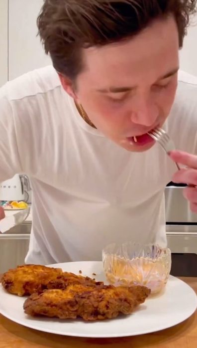 Brooklyn Beckham fried chicken