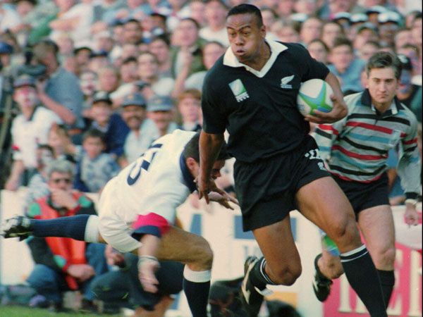 Jonah Lomu in action at the 1995 Rugby World Cup. (AAP)