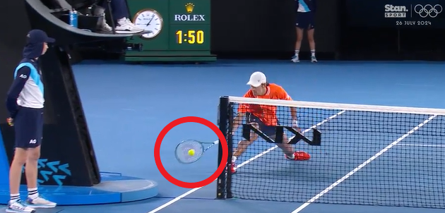 Alex de Minaur pulled off this insane shot around the net against Rublev.