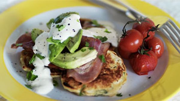 Corn fritters with bacon, avocado & tomatoes