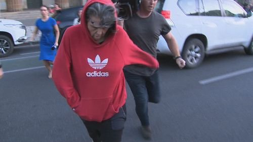 A mãe de Adelaide, viciada em metanfetamina, Crystal Hanley, admitiu ter negligenciado criminalmente sua filha de seis anos, que mais tarde morreu e foi presa por 17 anos.