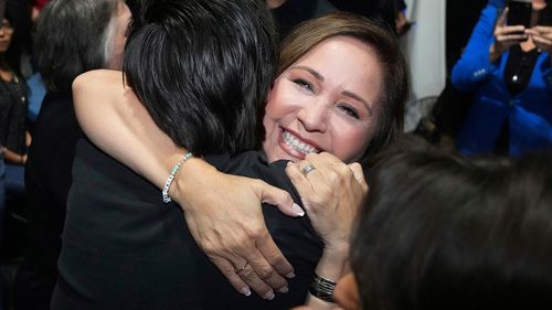 Adelita Grijalva venceu sua eleição com quase 70 % dos votos, mas não foi jurado há quase duas semanas depois.