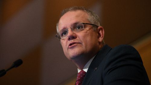 Budget 2017: Scott Morrison to keep 10-year business tax plan 