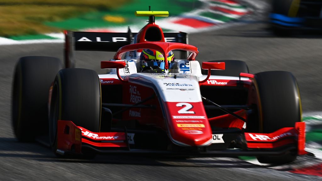 Fernando Alonso ha conquistato il podio in Qatar dopo un’astinenza durata più di quanto previsto. Il pilota asturiano – col contratto in scadenza nel 2022 – potrebbe rinnovare e continuare in caso di un’Alpine competitiva.