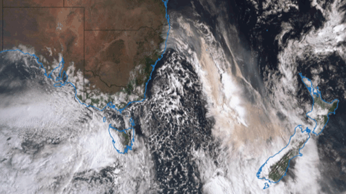 Smoke from NSW, Qld fires visible from satellite