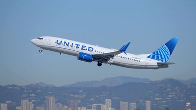 2. United Airlines (UAL)