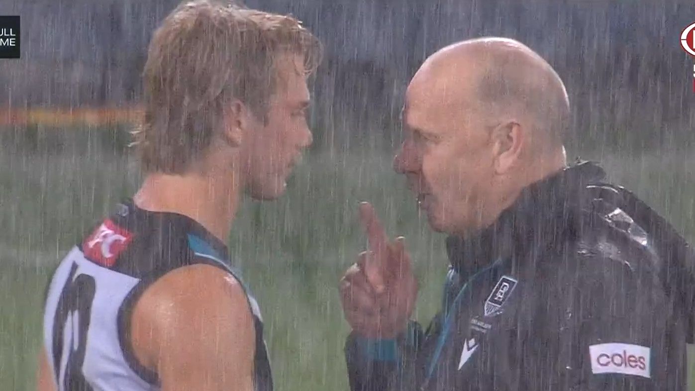 Port Adelaide coach Ken Hinkley speaks to Jason Horne-Francis after beating the Bulldogs.