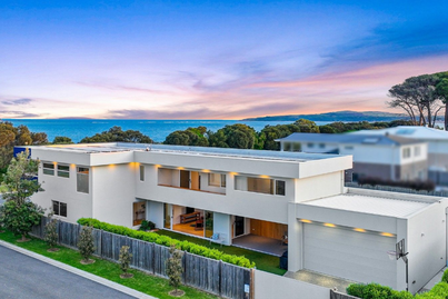 Pay no electricity bills in this multimillion-dollar beachside home for sale