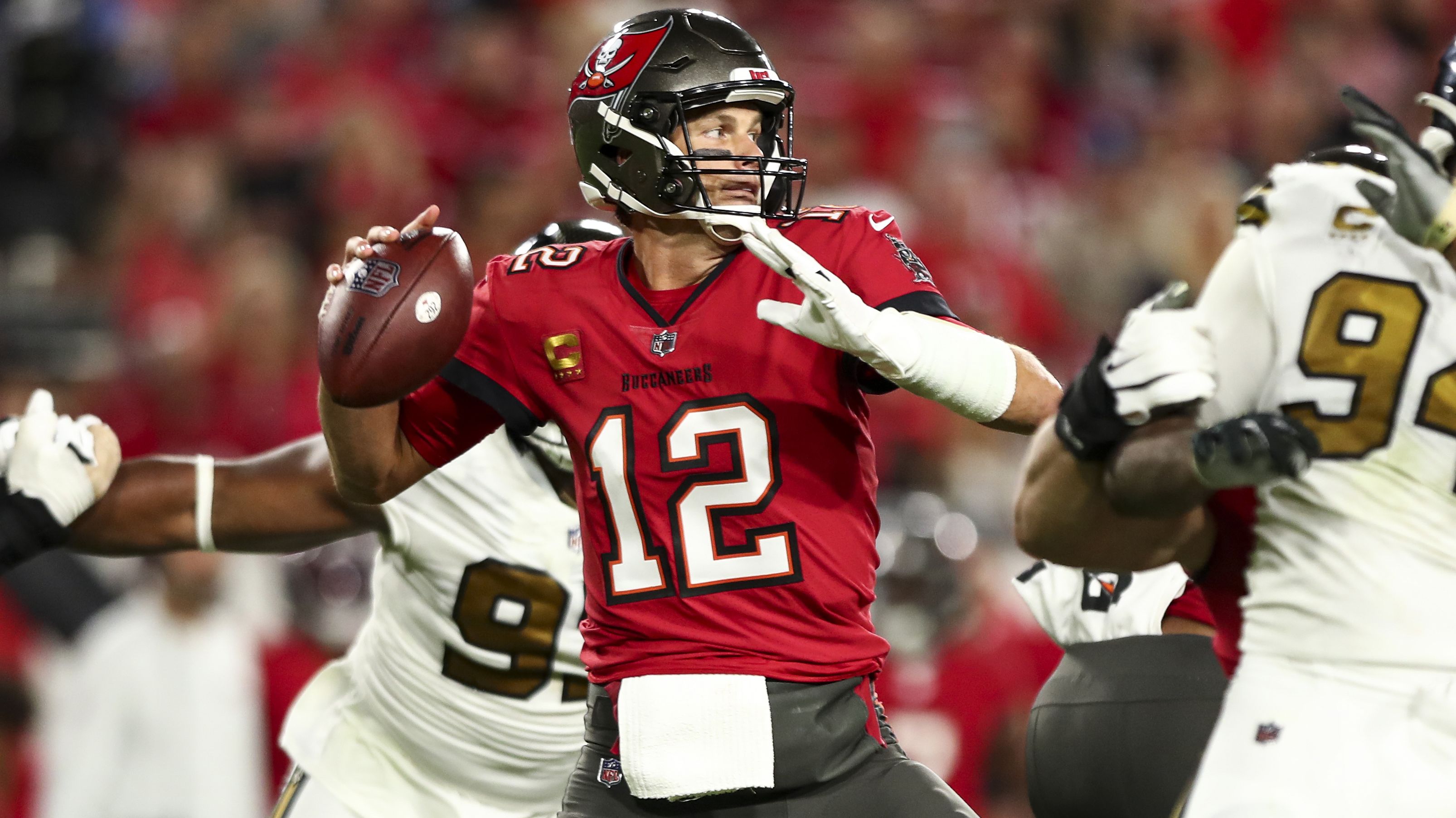 NFL news 2022: Tom Brady touchdown pass breaks history as Tampa Bay  Buccaneers beat New Orleans Saints