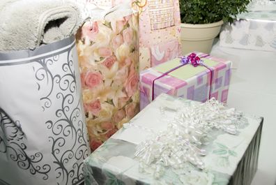 bride wedding gifts