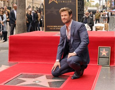 Chris Hemsworth assiste à la cérémonie de remise des étoiles sur le Hollywood Walk of Fame