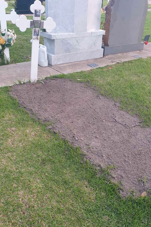 Bakhit Sedrak's gravestone at Fawkner cemetery.