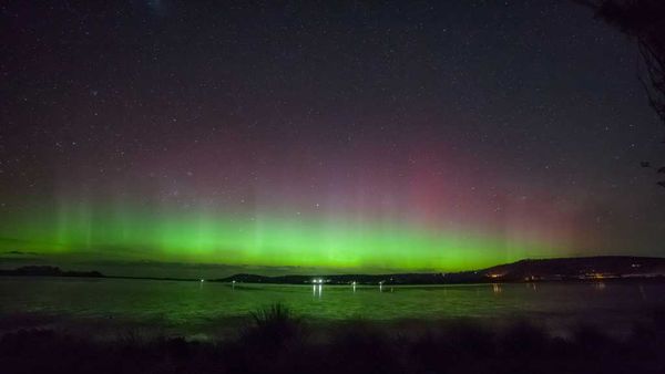 Aurora Australis in Cremorne beach. Image: iStock